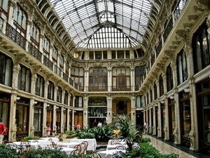 piante, tavoli, galleria, finestre, sedie, porte, erba, tetto, soffitto, ristorante