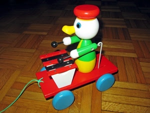 ruote, giocattolo, rosso, giallo, papero, corda, verde, legno, paperino, becco, bianco, colori, parquet, xilofono, strumento, pavimento, gioco