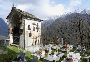 tombe, cimitero, fiori, cappella, alberi, montagne, montagna, croce, lapidi, croci