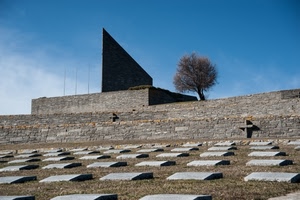 albero, cimitero, tombe, croce, croci, monumento, lapidi, cielo, sacrario, muro
