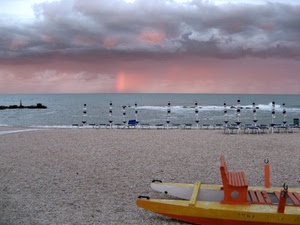 spiaggia, ombrelloni, mare, nuvole, barca, pattino, cielo, moscone, tramonto, sabbia