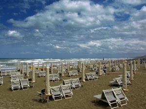 sabbia, nuvole, ombrelloni, mare, spiaggia, cielo, onde, lettini, sdraio, sdraie, sedie, chiusi