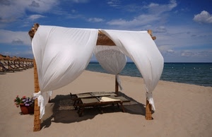 mare, spiaggia, sabbia, nuvole, lettini, tenda, tende, bianco, fiori
