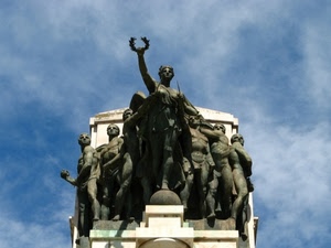 cielo, monumento, nuvole, bronzo, statue, corona, azzurro, uomini, alloro, marmo, statua, vittoria, scultura
