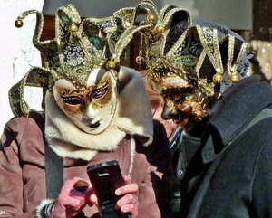 maschere, carnevale, cellulare, mani, telefono, cappotti, oro, maschera, due, persone, smartphone, cappelli, inverno, anelli, venezia, jolly, sonagli