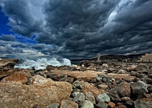 cielo, mare, nuvole, scogli, onde, pietre, rocce, maltempo, sassi, nuvoloni, scogliera, burrasca, massi, tempesta, tempestoso, acqua, onda, blu, panorama