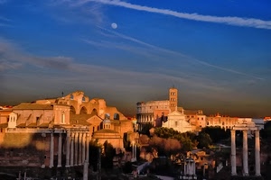 colonne, luna, nuvole, cielo, campanile, chiesa, alberi, ruderi, roma, colosseo, tramonto, città, torre, archeologia, ombre, palazzi, archi, azzurro, panorama, foro