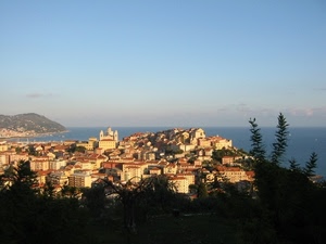 mare, città, cielo, panorama, chiesa, case, piante, tetti, azzurro, collina, promontorio, alberi, costa, torri, palazzi, panoramica, paesaggio