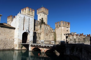 castello, ponte, merli, fossato, acqua, torri, torre, levatoio