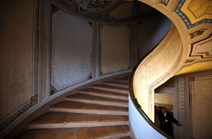 gradini, chiocciola, scala, scale, scalini, uomo, decorazioni, palazzo, persona