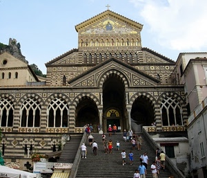 chiesa, scalinata, archi, amalfi, persone, croce, duomo, scale, scala, colonne, facciata