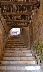 scala, legno, vicolo, gradini, travi, pietra, salita, scalini, scale, passaggio, soffitto, arco, scorcio, sottopasso, muro