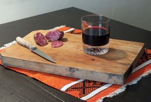 coltello, salame, vino, bicchiere, tagliere