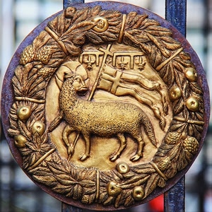 croce, agnello, pecora, bandiera, stemma, corona, cerchio, oro, frutti, foglie, animale, ferro, ghirlanda, cancello