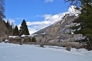 neve, montagna, alberi, staccionata, legno, nuvole, cielo, bianco, verde, inverno, azzurro, abeti, montagne