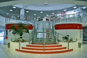 scala, luci, palma, piante, rosso, gradini, scalinata, atrio, colonne, scalini, ringhiera, negozio, scale, interno, corrimano