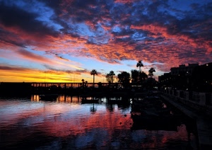 nuvole, tramonto, cielo, acqua, rosso, palme, giallo, mare, riflesso, silhouette, controluce, riflessi, alberi, ponte, sole, pontile, case