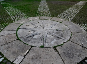 stella, erba, verde, cerchio, raggi, pietra, sassi, pietre, grigio, cemento, tombino, venti