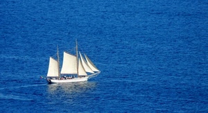 mare, vele, bianco, barca, azzurro, veliero, alberi, bandiera, blu, acqua, persone, vela