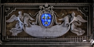 angeli, stemma, ali, marmo, chiavi, api, rettangolo, azzurro, sculture, vetro, vetrata, marrone, scultura, due