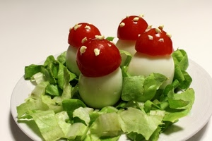 uova, insalata, pomodori, piatto, cibo, rosso, funghi, maionese, bianco