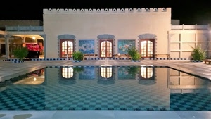 piscina, riflessi, finestre, luci, acqua, riflesso, quadrati, notte, porte, tre, villa, casa, notturno, piante, panche, scacchi